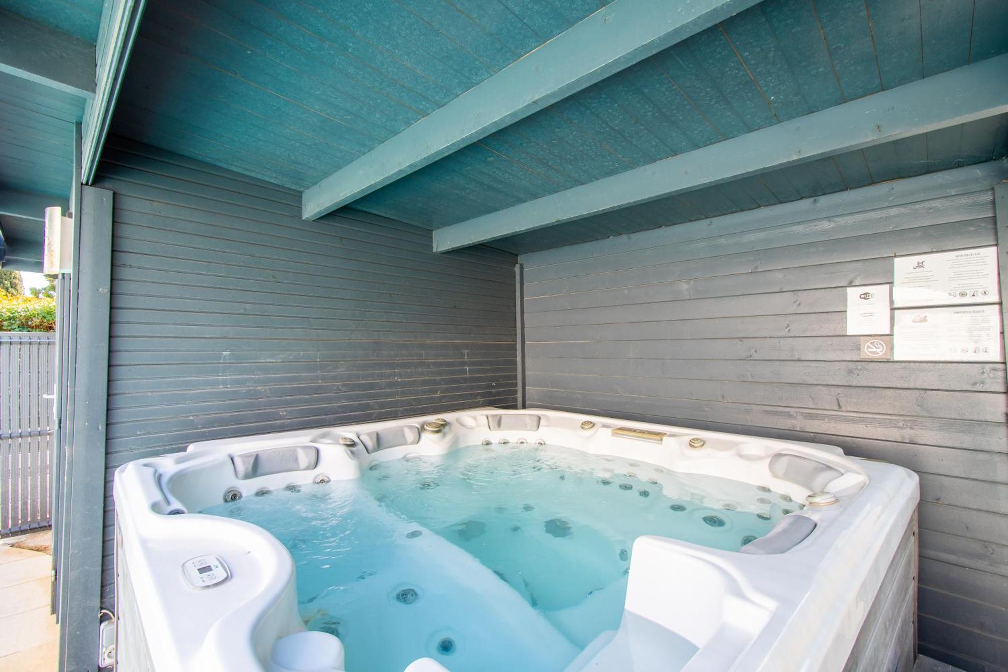 Guesthouse La Costiere - Logements Independants - Espace Piscine Jacuzzi Lunel  Exterior photo